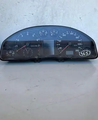 Audi A6 S6 C5 4B Speedometer (instrument cluster) 110008837002