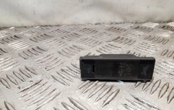 Nissan Primera Number plate light 9635678580