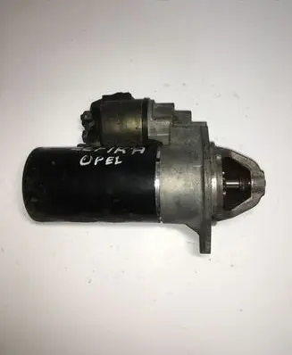 Opel Zafira A Starter motor