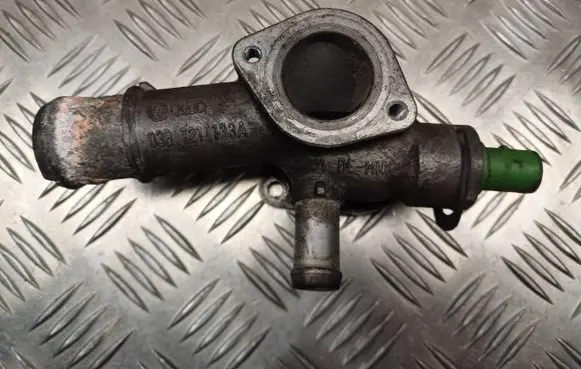 Thermostat/thermostat housing