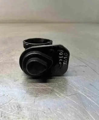 Volkswagen Golf V Throttle valve 038128063M