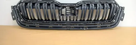 Skoda Kamiq Front bumper upper radiator grill 658853653