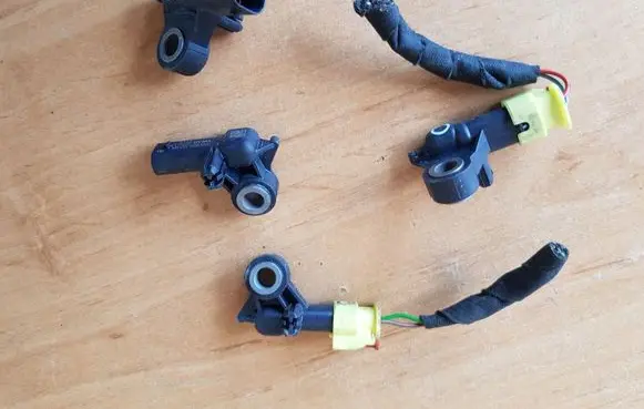 Volkswagen e-Up Airbag deployment crash/impact sensor 1S0959351