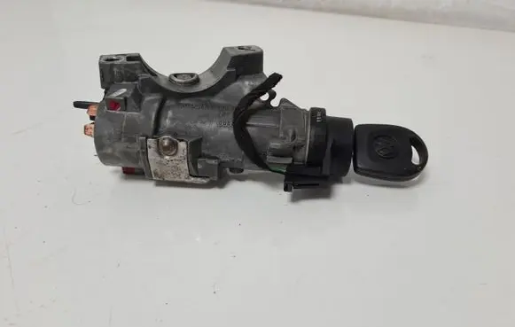 Volkswagen Polo Ignition lock 4B0905851G