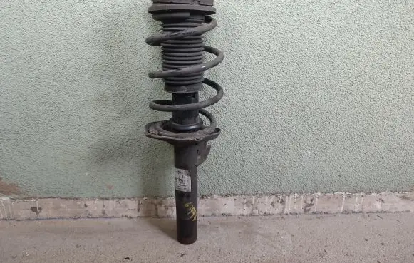 Volkswagen Golf VII Front shock absorber/damper 315910 824903013543