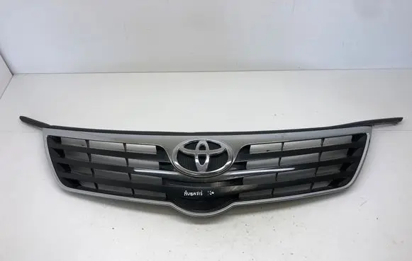 Toyota Avensis T270 Front bumper upper radiator grill 5310005110 5311405100