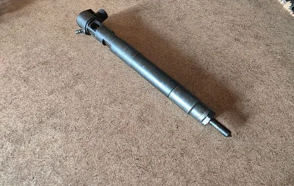 Fuel injector