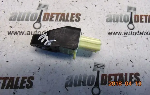 Toyota RAV 4 (XA30) Airbag deployment crash/impact sensor 8983142010