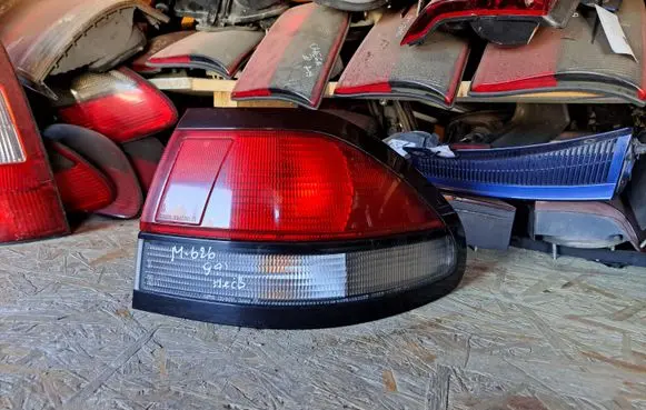 Mazda 626 Rear/tail lights 22061825