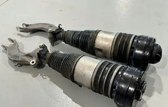 Lamborghini Urus Air suspension front shock absorber 4M0616039BF