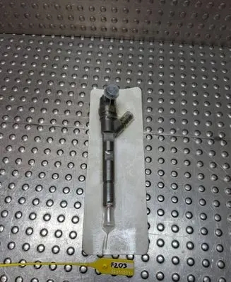 Chrysler Voyager Fuel injector 0445110059 05066820AA