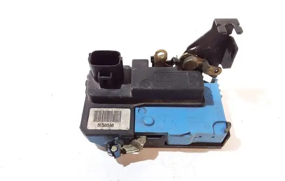 Volvo S80 Front door lock 8650546