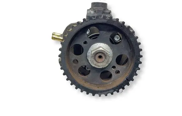 Opel Combo D Fuel injection high pressure pump 55246508 02005785443 8966530