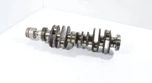 Porsche 911 996 Crankshaft 99310202102 99310202101