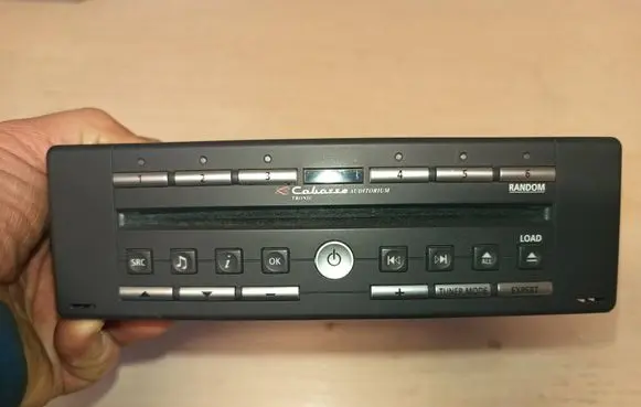 Renault Espace - Grand espace IV Radio/CD/DVD/GPS head unit 8200089153