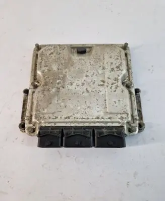 Renault Laguna II Engine control unit/module 0281010556