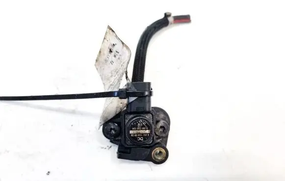 Mercedes-Benz E W212 Air pressure sensor A0071530026 0261230196