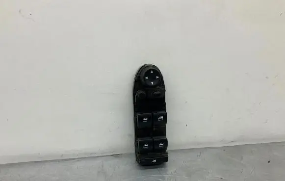 BMW 5 E60 E61 Electric window control switch 9122111 MT281200357