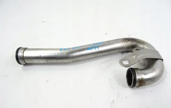 Nissan Juke I F15 EGR valve line/pipe/hose 744818