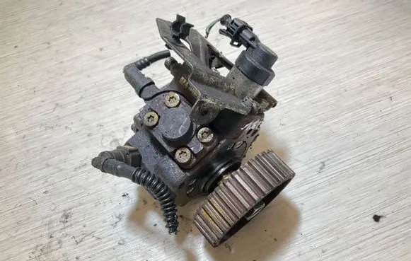 Ford Focus C-MAX Fuel injection high pressure pump 9656300380 0445010102