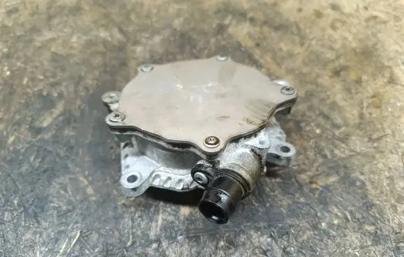 Mercedes-Benz A W177 AMG Vacuum pump A2641800000 140519141211