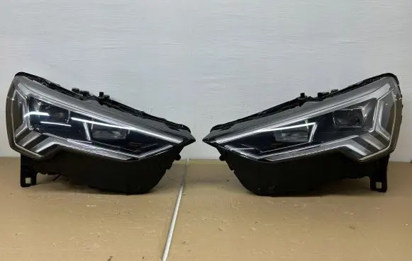 Audi Q3 F3 Headlight/headlamp 83A941033