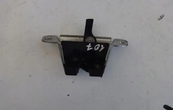 Toyota Aygo AB10 Tailgate/trunk/boot lock/catch/latch