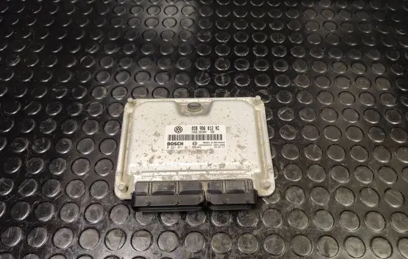 Skoda Octavia Mk1 (1U) Engine control unit/module 038906012HC 0281011311