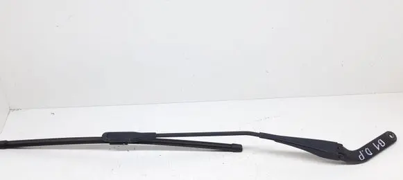 BMW 1 E81 E87 Front wiper blade arm 61617122137