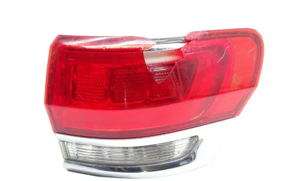 Jeep Grand Cherokee Rear/tail lights P68110000AC