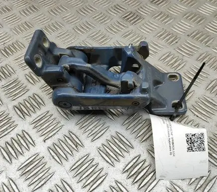 Mercedes-Benz Sprinter W907 W910 Rear door lower hinge A9107409500