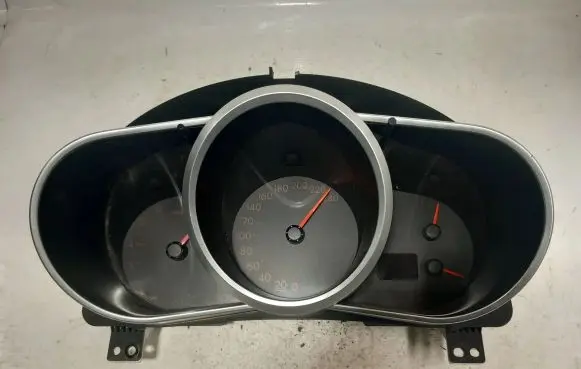 Mazda CX-7 Speedometer (instrument cluster) EpEg96B