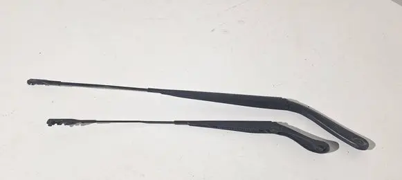 Mercedes-Benz Vito Viano W447 Front wiper blade arm A4478200000
