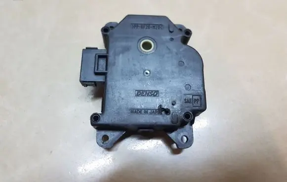 Mitsubishi Pajero Air flap motor/actuator 0637007390