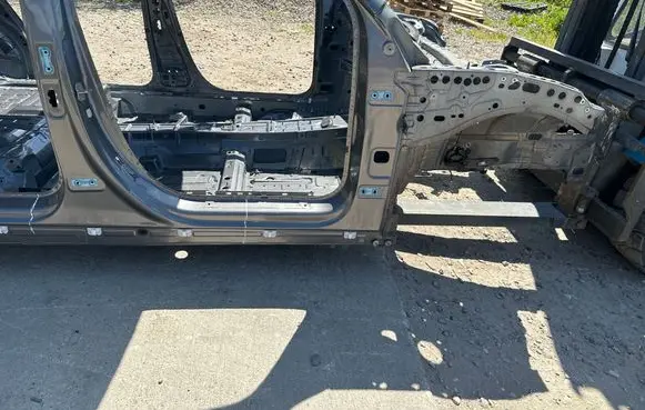 Mercedes-Benz GLB x247 Front quarter panel 