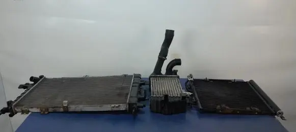 Opel Astra H Coolant radiator