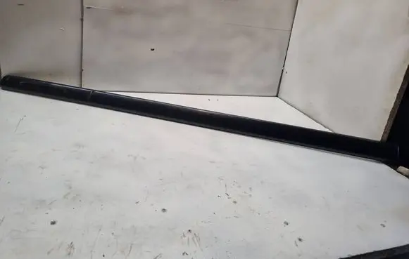 Mercedes-Benz ML W163 Front door trim (molding) 1636900262