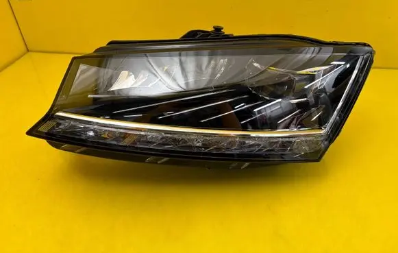 Skoda Fabia Mk3 (NJ) Headlight/headlamp 6V1941015F
