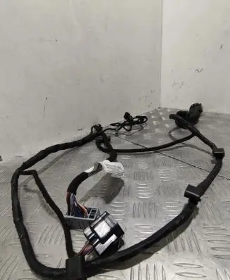 Maserati Levante Rear door wiring loom 06700333370