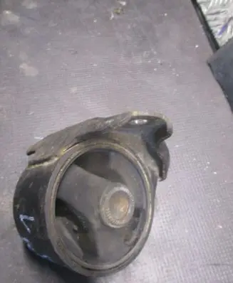 KIA Ceed Gearbox mounting bracket 219112H000