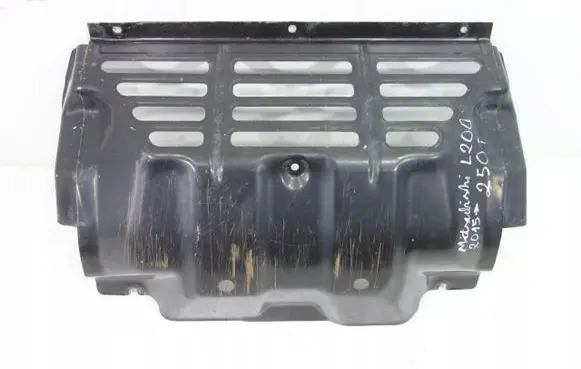 Mitsubishi L200 Engine splash shield/under tray 5370B507