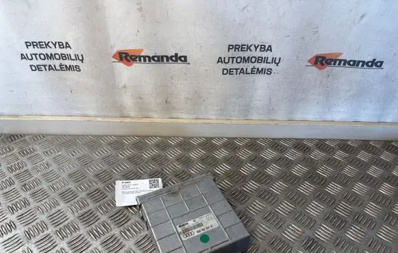 Audi A4 S4 B5 8D Engine control unit/module ECU 8D0907557B