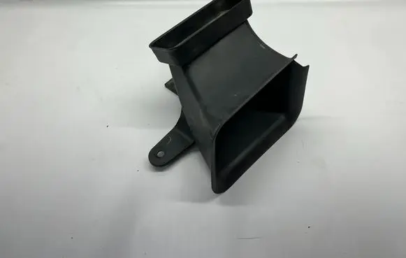 Ram 1500 Air intake duct part 68291051AA