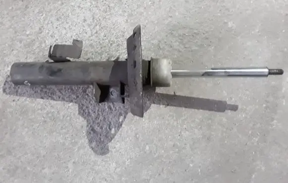 Volvo V70 Front shock absorber/damper 31290311