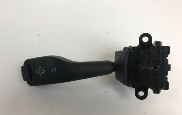 BMW 5 E39 Indicator stalk 8363668 01104010 61318363668