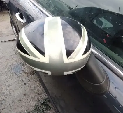 Mini One - Cooper Coupe R56 Front door electric wing mirror