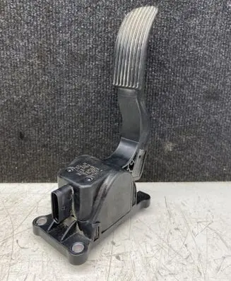 Mercedes-Benz Vito Viano W639 Throttle position sensor A4473000200