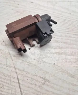 Volvo V70 Turbo solenoid valve 6G9Q9E882CA 70177100
