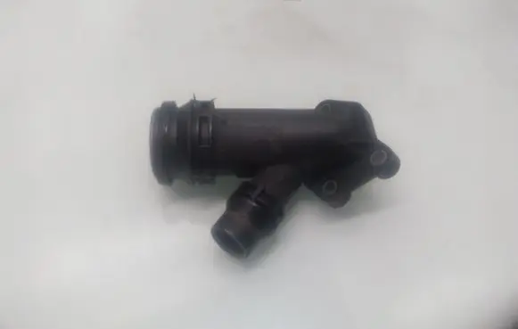 BMW 5 E60 E61 Engine coolant pipe/hose 11122247744