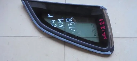Citroen C4 III e-C4 Rear windscreen/windshield window 